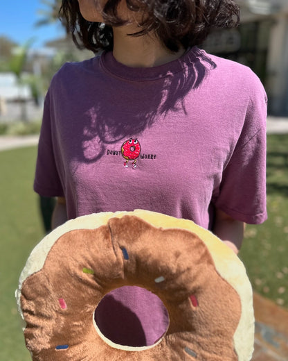 DONUT WORRY EMBROIDERY TEE