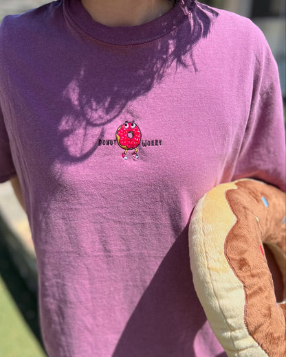 DONUT WORRY EMBROIDERY TEE